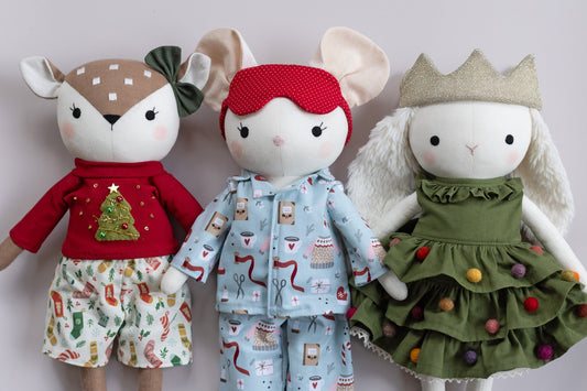 Christmas doll inspiration and freebies roundup - Studio Seren